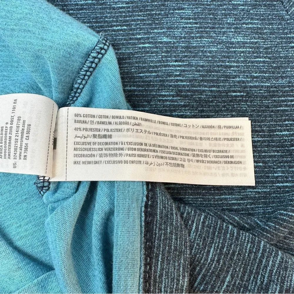 Hollister Textured Crewneck Blue Sweater-Large